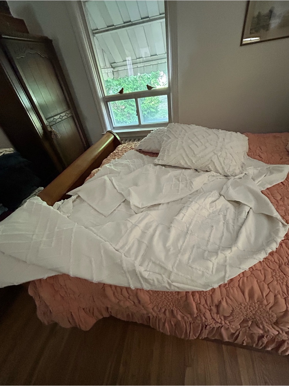 Simons White chenille Duvet and shams and pillows Set